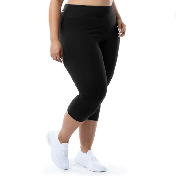Athletic Works Pants - Athletic works XL capri leggings